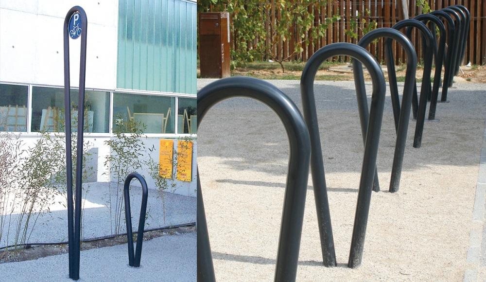 Signage & low steel Omega bike rack