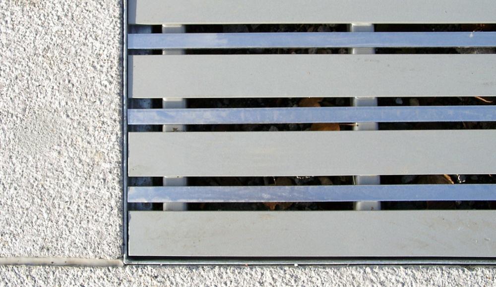 Alliage rectangular tree grate